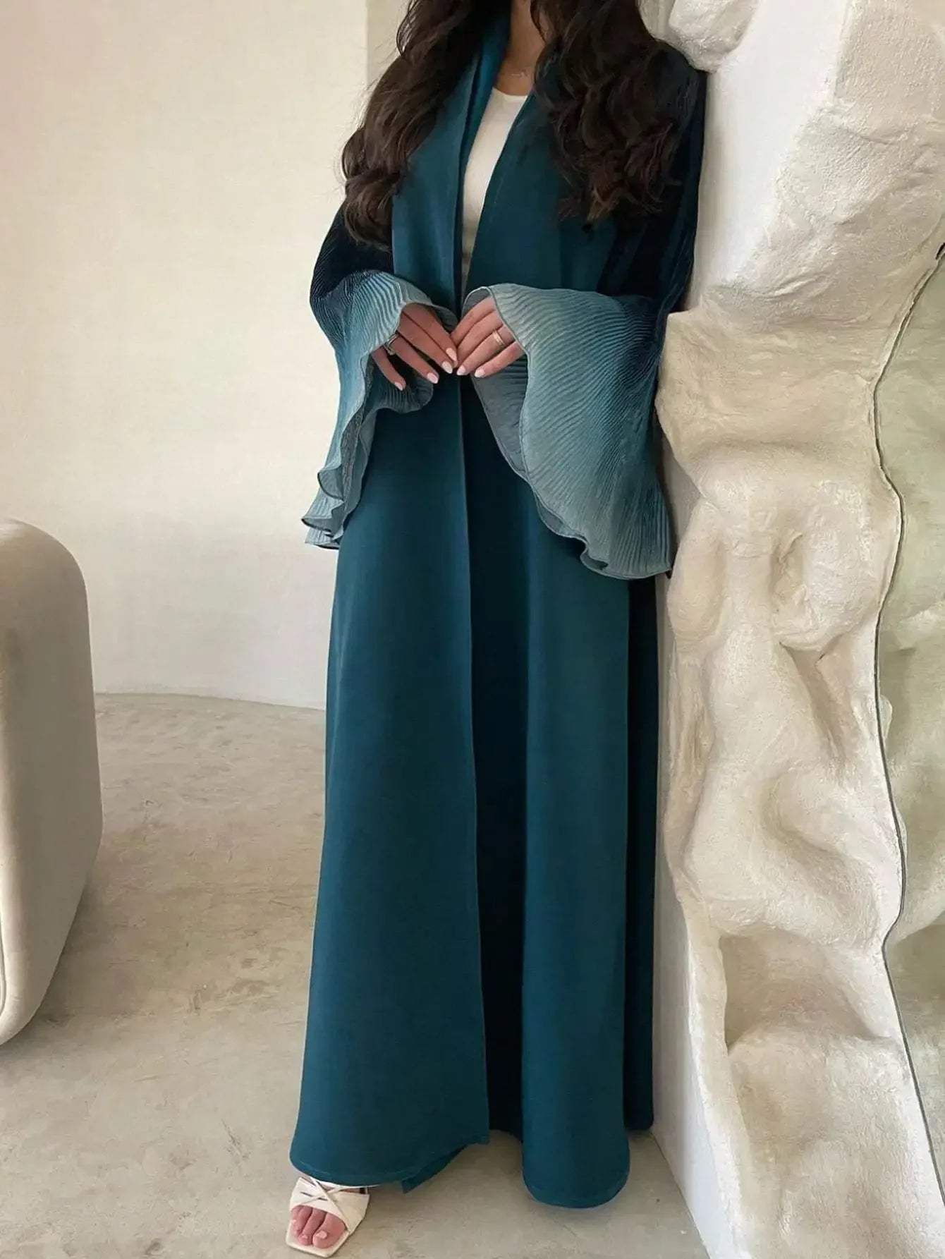 Mist of Eden Flare Sleeve Abaya - Elegant Arabian Style