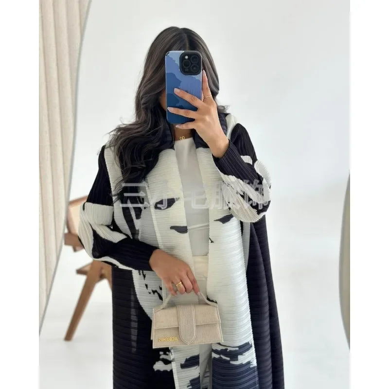 Rihla Windbreaker Abaya - Modern Pleated Design with Belt