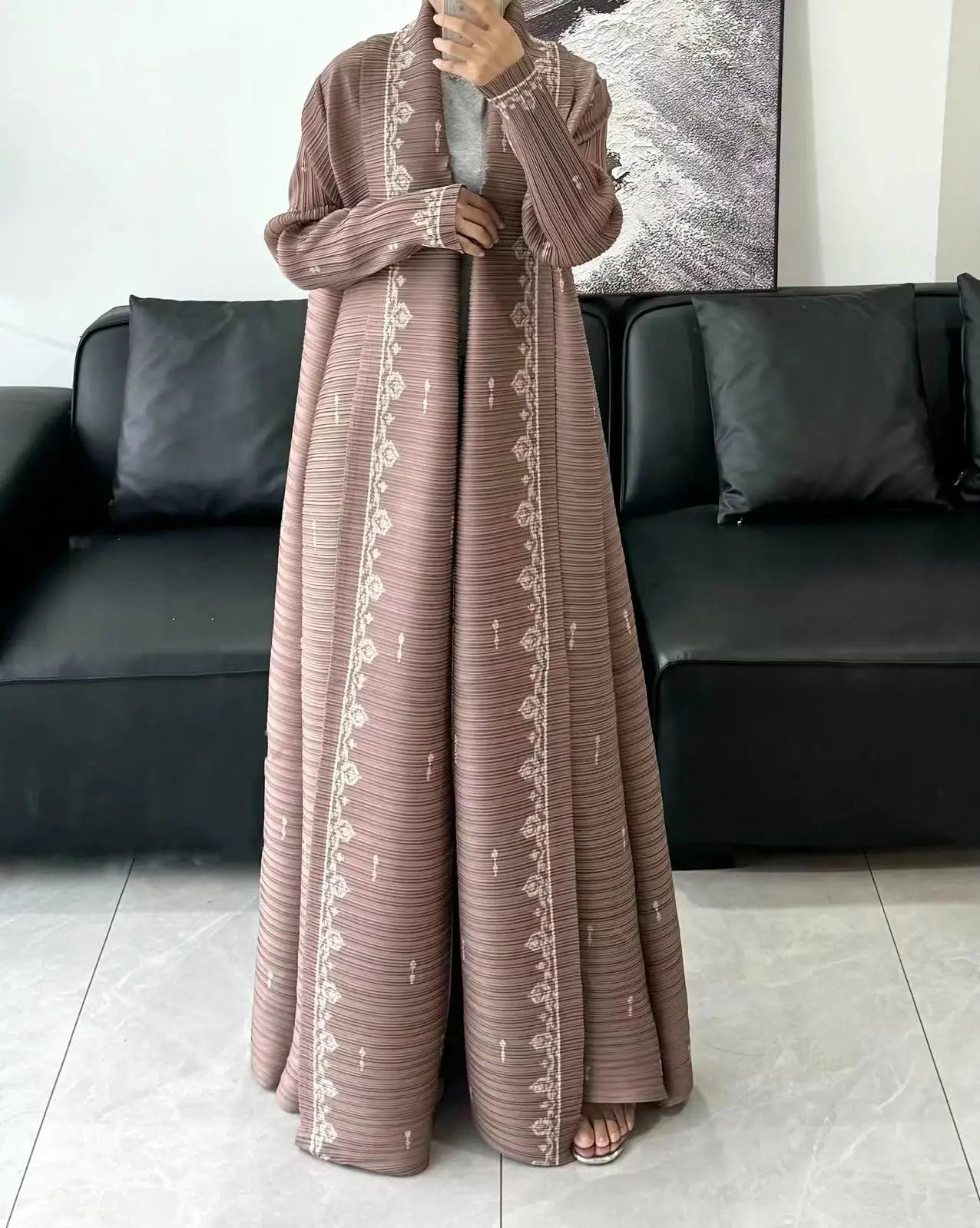 Winter Pleated Abaya Cardigan – Long Sleeve Saudi Style
