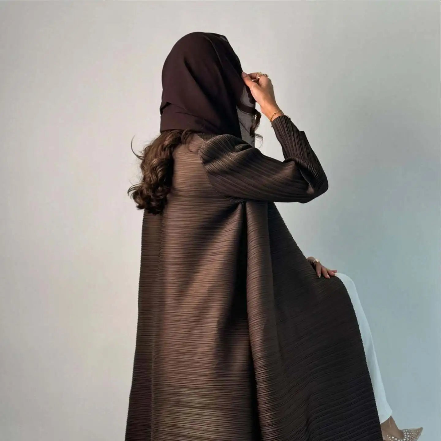 Women's Fold Miyake Pleated Abaya Long Sleeve Print Foldable Collar Robe Cardigan Coat New Winter Fashion Original Design 2024