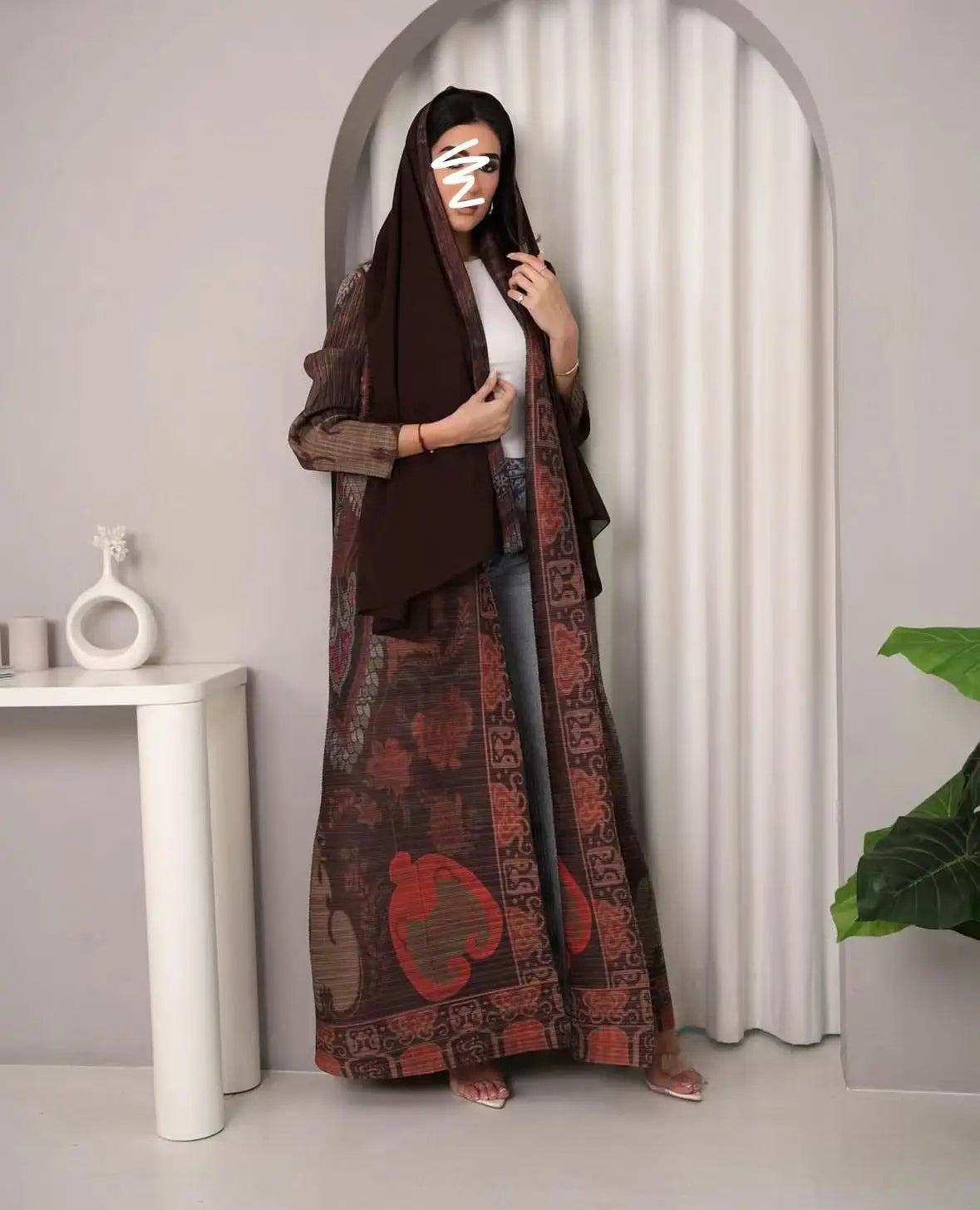 Rihla Windbreaker Abaya - Modern Pleated Design with Belt