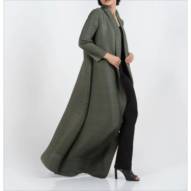 Rihla Windbreaker Abaya - Modern Pleated Design with Belt