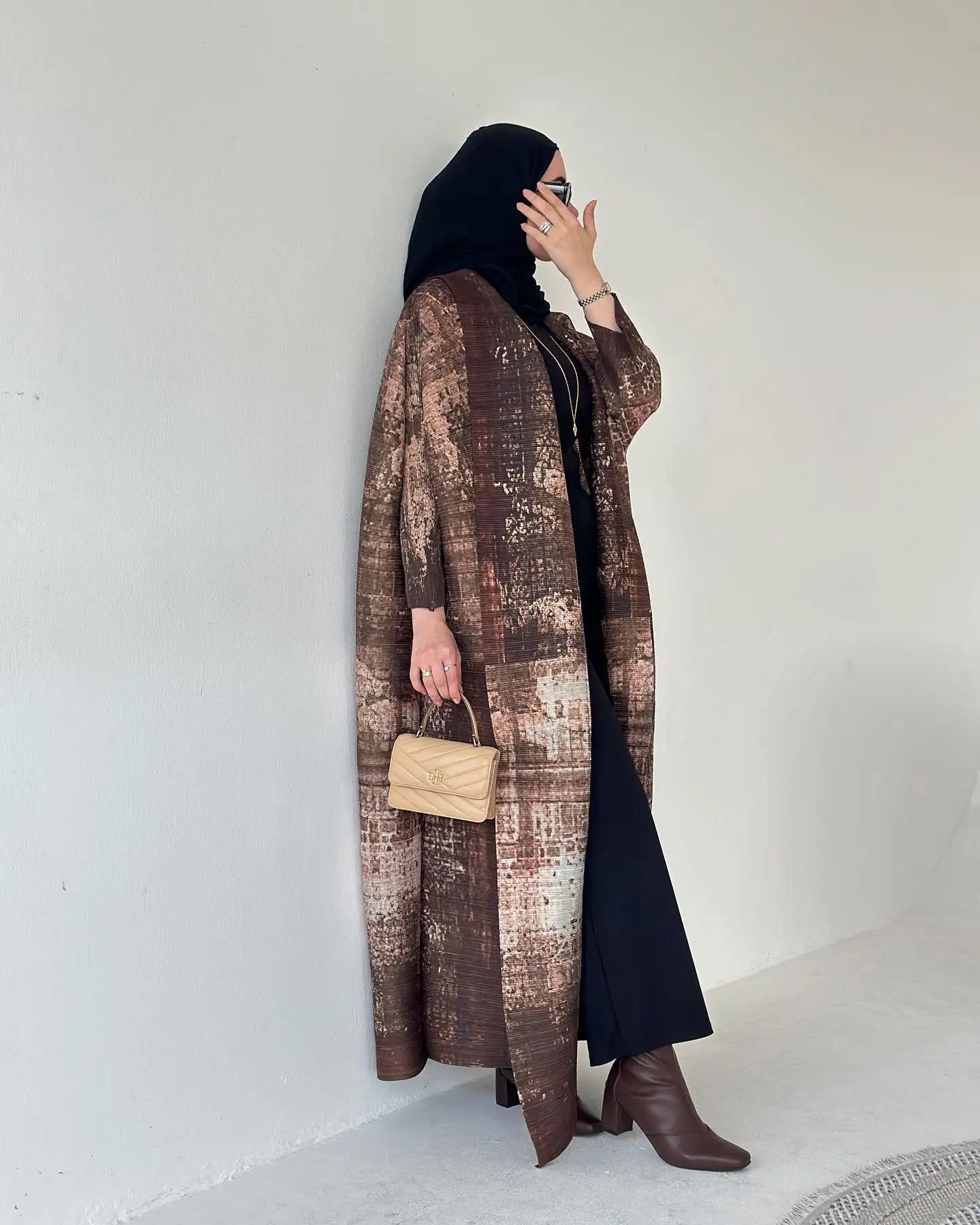Rihla Windbreaker Abaya - Modern Pleated Design with Belt