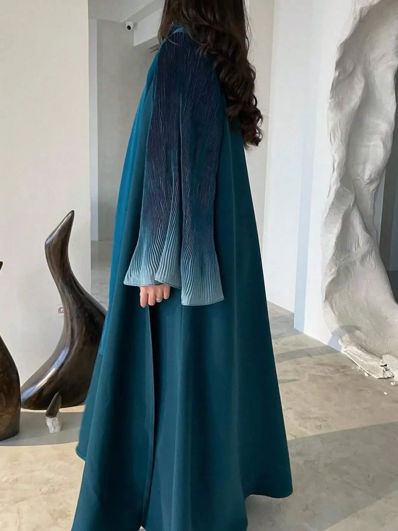 Mist of Eden Flare Sleeve Abaya - Elegant Arabian Style