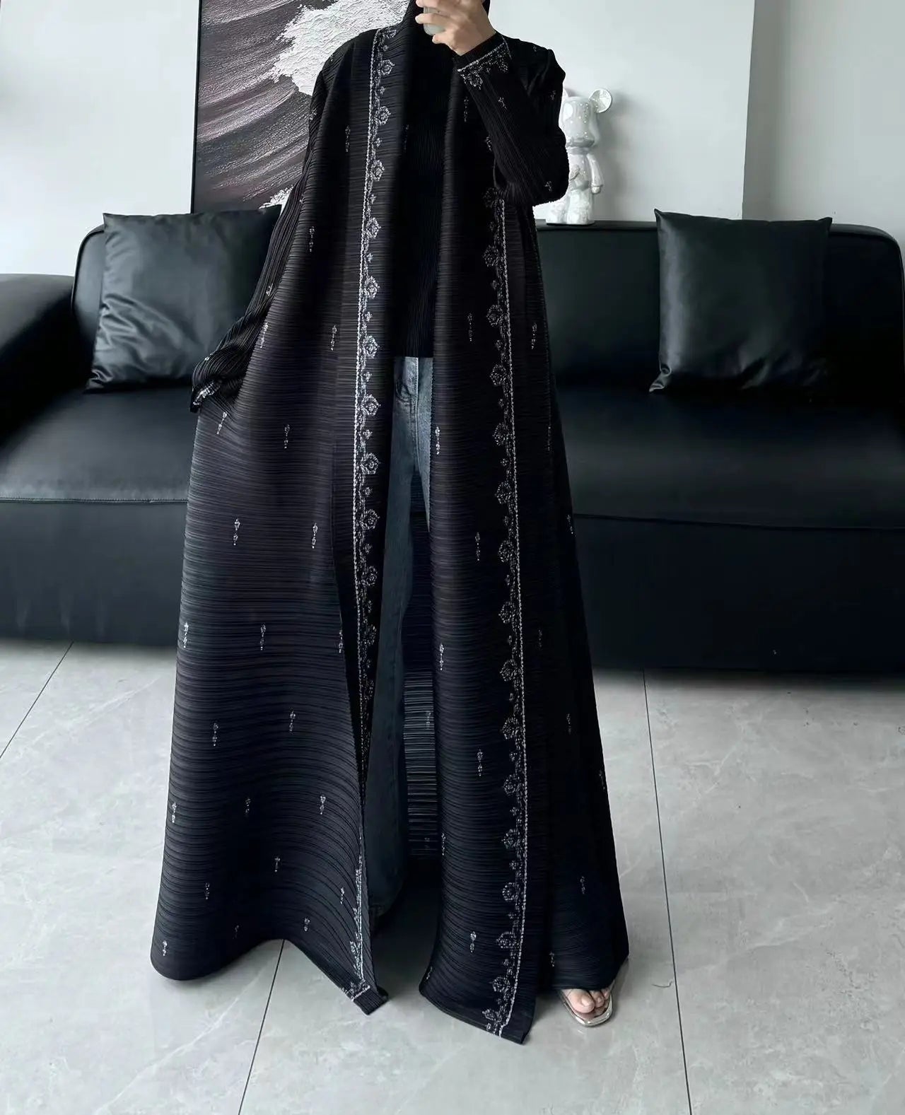 Winter Pleated Abaya Cardigan – Long Sleeve Saudi Style