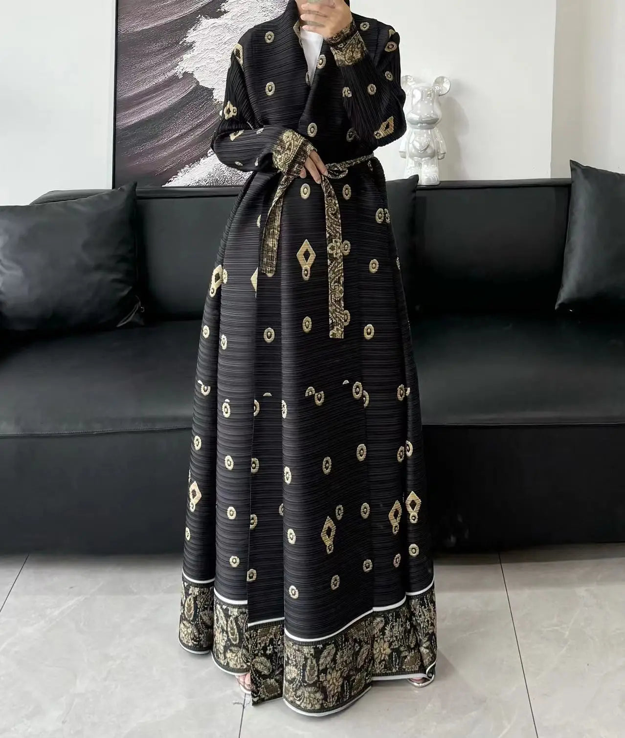 Winter Pleated Abaya Cardigan – Long Sleeve Saudi Style