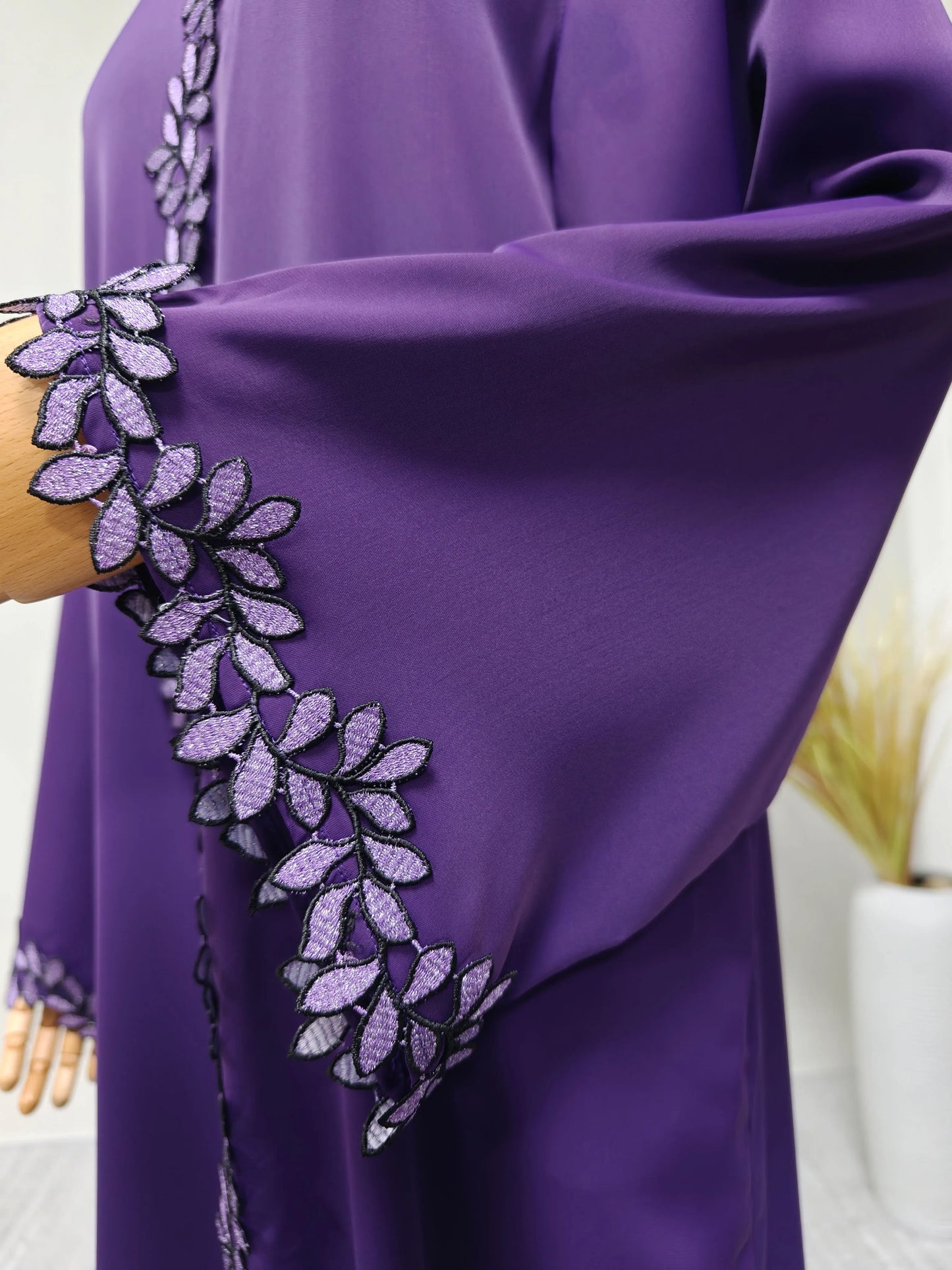 Dubai Elegant  Green Abaya for Muslim Women - Intricately Crafted with Multicolored Embroidery Piece in Islamic Modest Fashion