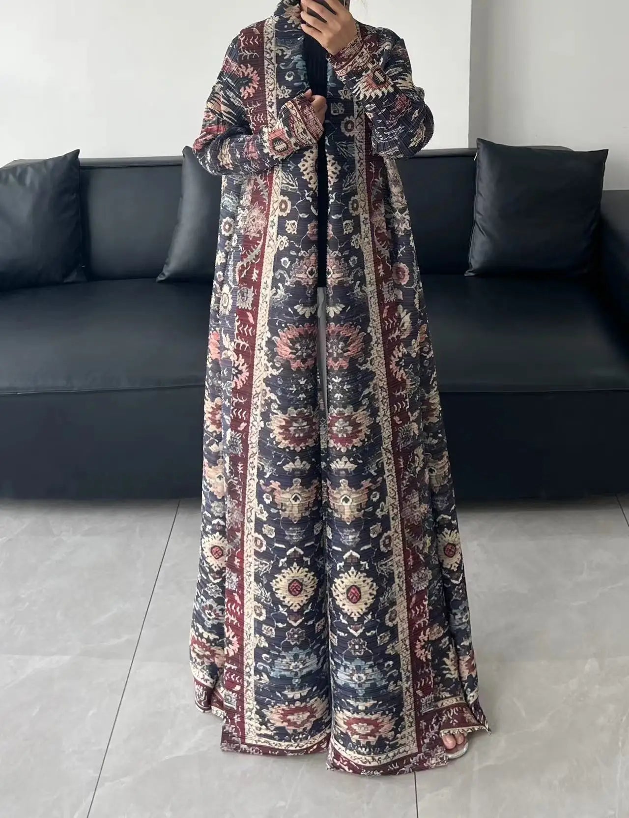 Winter Pleated Abaya Cardigan – Long Sleeve Saudi Style